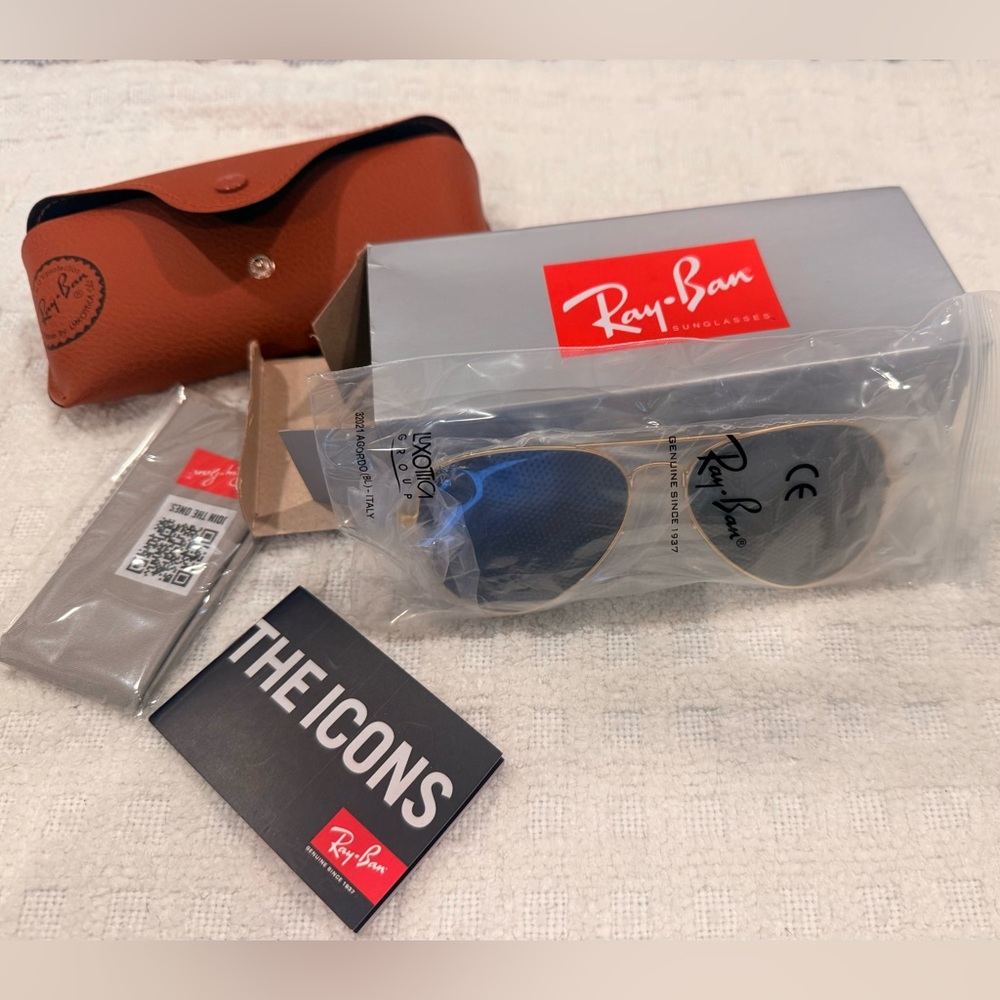 Ray-Ban Arista Gold Aviator Sunglasses with G-15 Green Lenses, NWT - Picture 8 of 10
